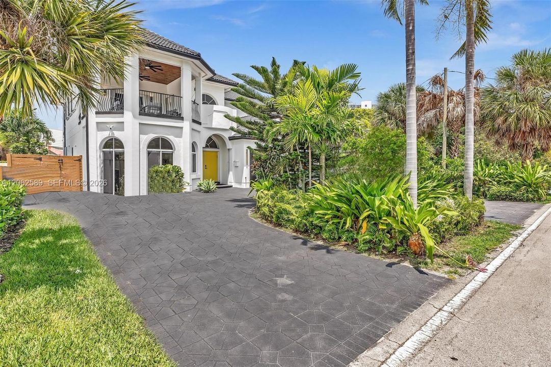 En Venta: $2,995,000 (4 camas, 4 baños, 3424 Pies cuadrados)