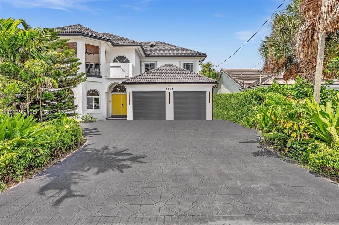 En Venta: $2,995,000 (4 camas, 4 baños, 3424 Pies cuadrados)