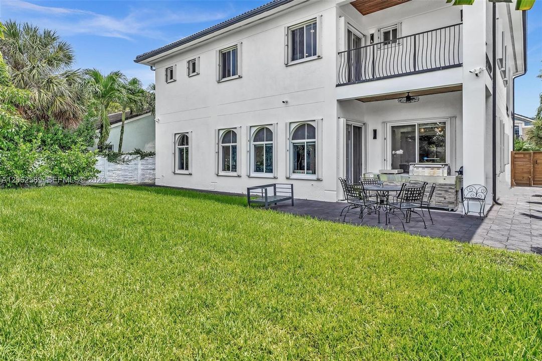 En Venta: $2,995,000 (4 camas, 4 baños, 3424 Pies cuadrados)