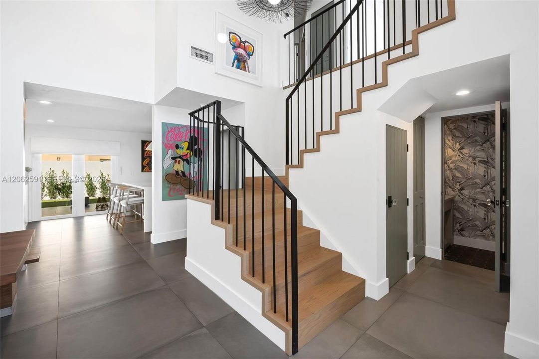 На продажу: $725,000 (4 спален, 2 ванн, 1881 Квадратных фут)