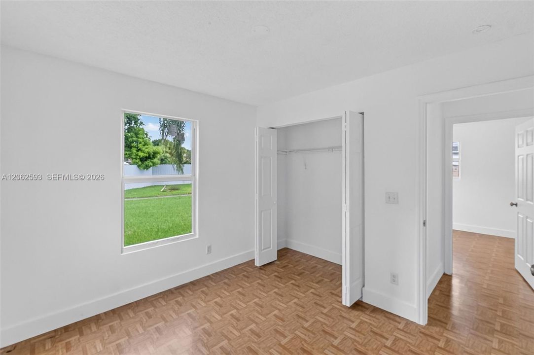 En Venta: $345,000 (3 camas, 2 baños, 840 Pies cuadrados)