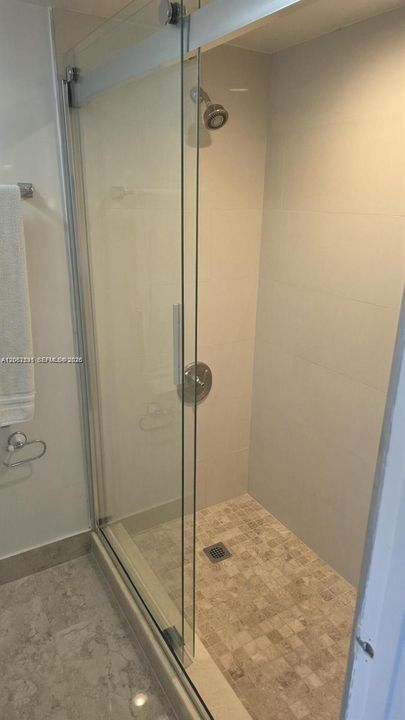 For Sale: $320,000 (2 beds, 2 baths, 1056 Square Feet)