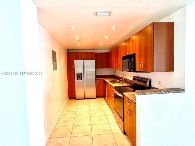 На продажу: $280,000 (1 спален, 1 ванн, 825 Квадратных фут)