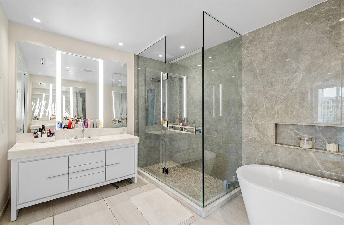 028-200SoutheastMiznerBoulevard-810-Boca