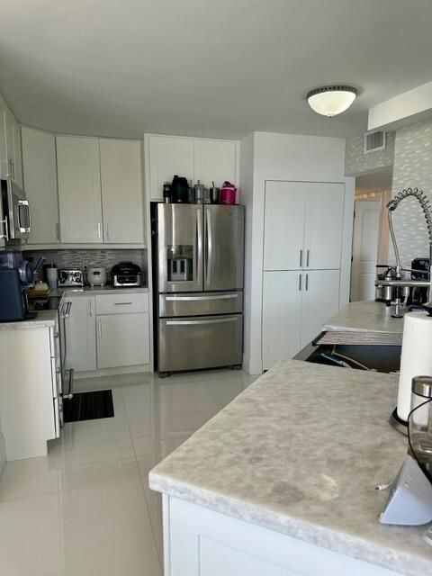 704 Kitchen