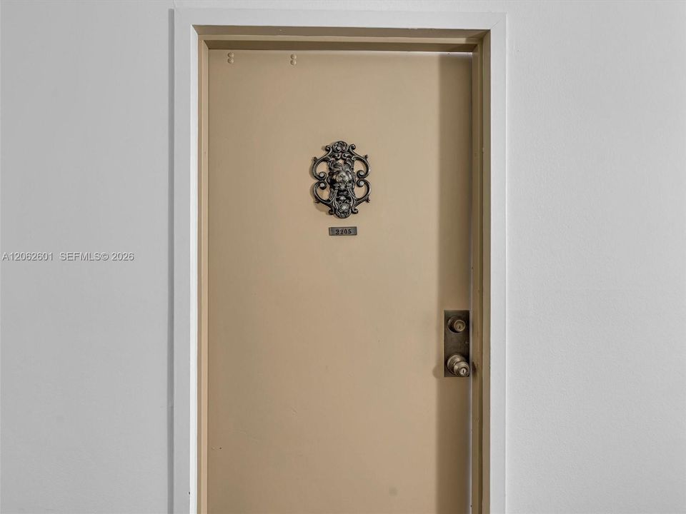 На продажу: $299,000 (1 спален, 1 ванн, 1104 Квадратных фут)