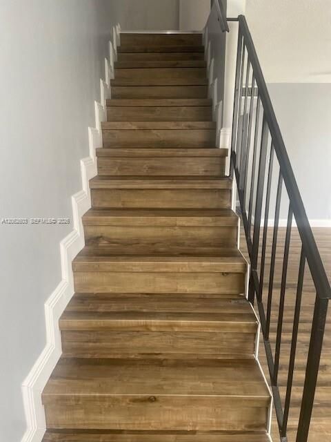 В аренду: $2,500 (3 спален, 2 ванн, 1249 Квадратных фут)