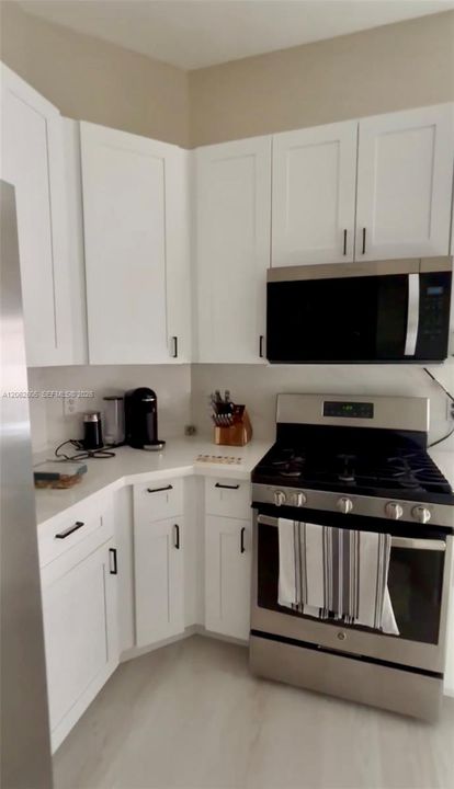В аренду: $2,250 (2 спален, 1 ванн, 1373 Квадратных фут)