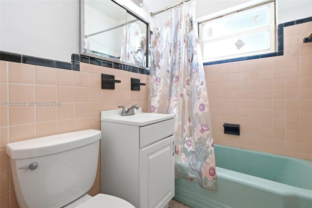 En Venta: $665,000 (3 camas, 1 baños, 1058 Pies cuadrados)