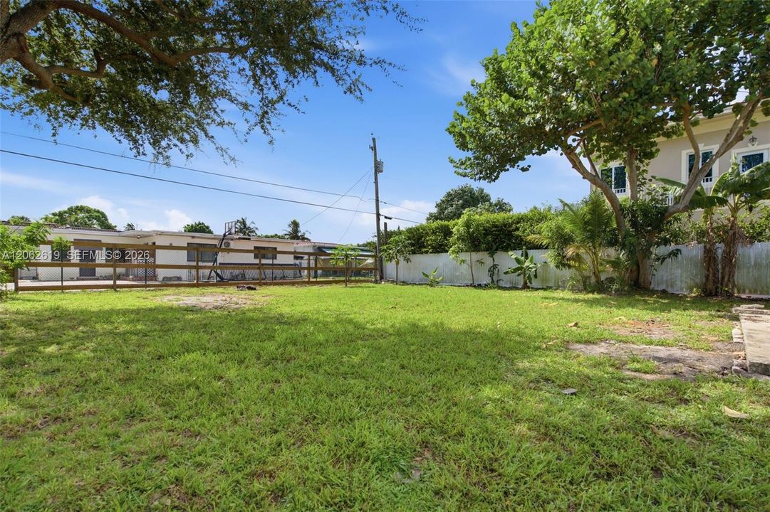 En Venta: $665,000 (3 camas, 1 baños, 1058 Pies cuadrados)