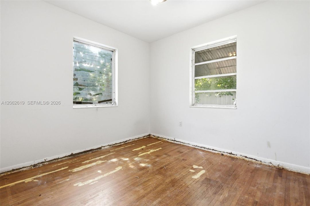 En Venta: $665,000 (3 camas, 1 baños, 1058 Pies cuadrados)
