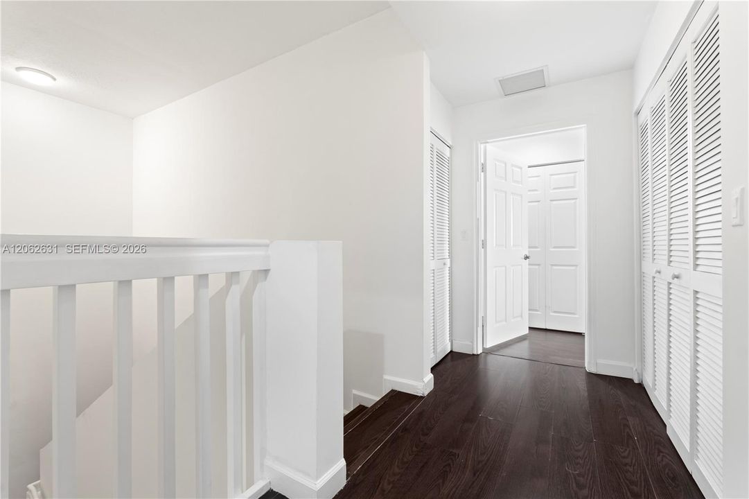 For Sale: $559,500 (2 beds, 2 baths, 1728 Square Feet)