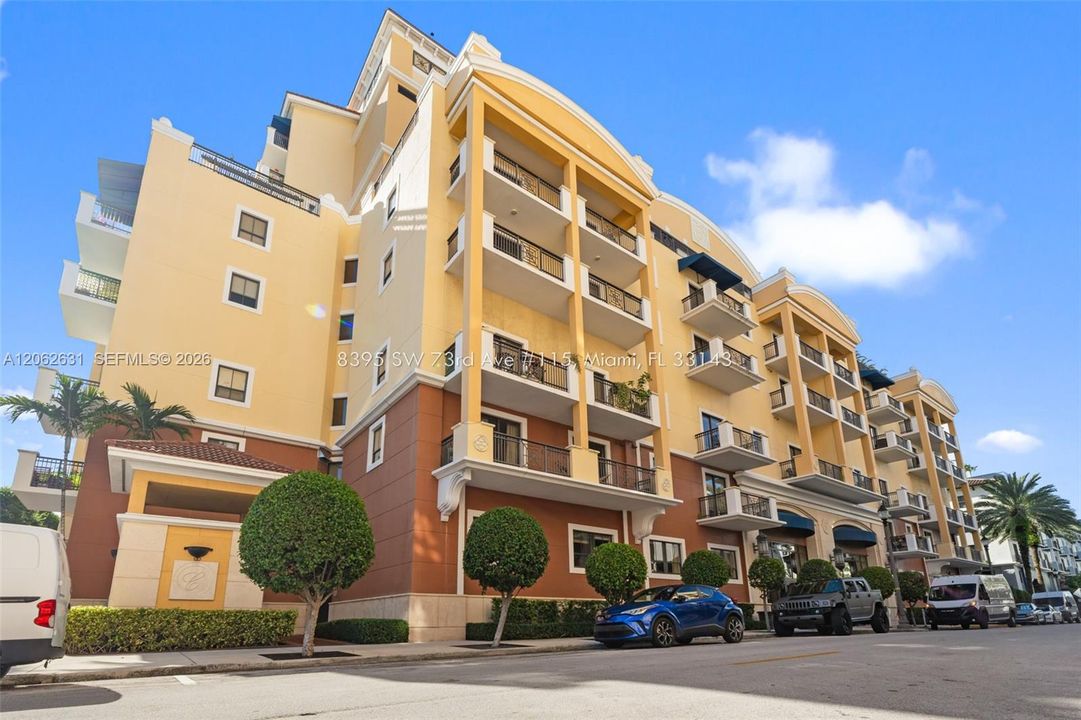 For Sale: $559,500 (2 beds, 2 baths, 1728 Square Feet)