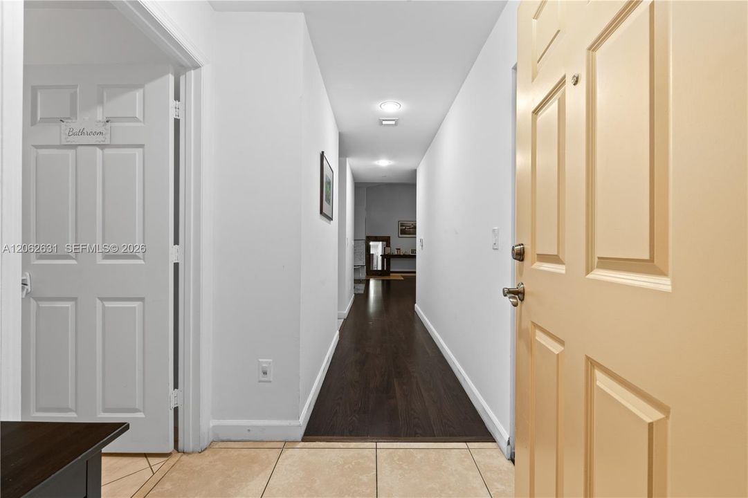 For Sale: $559,500 (2 beds, 2 baths, 1728 Square Feet)