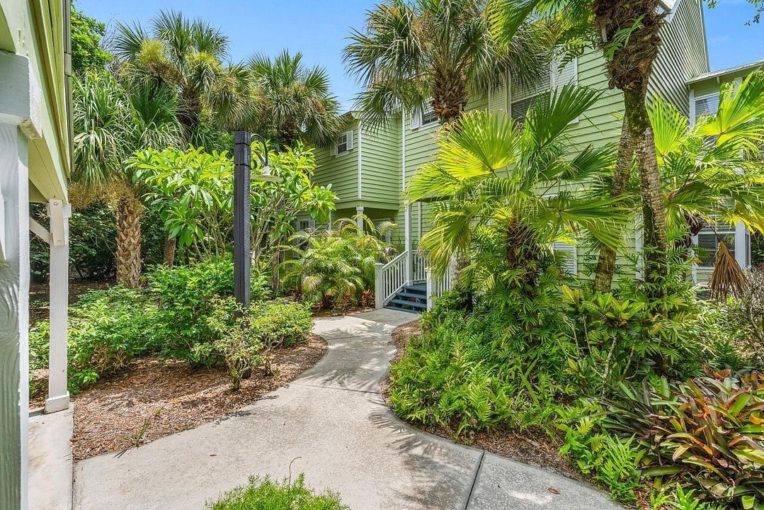 1260-Palmetto-Ct-Apt-106-HigMedia-010-12