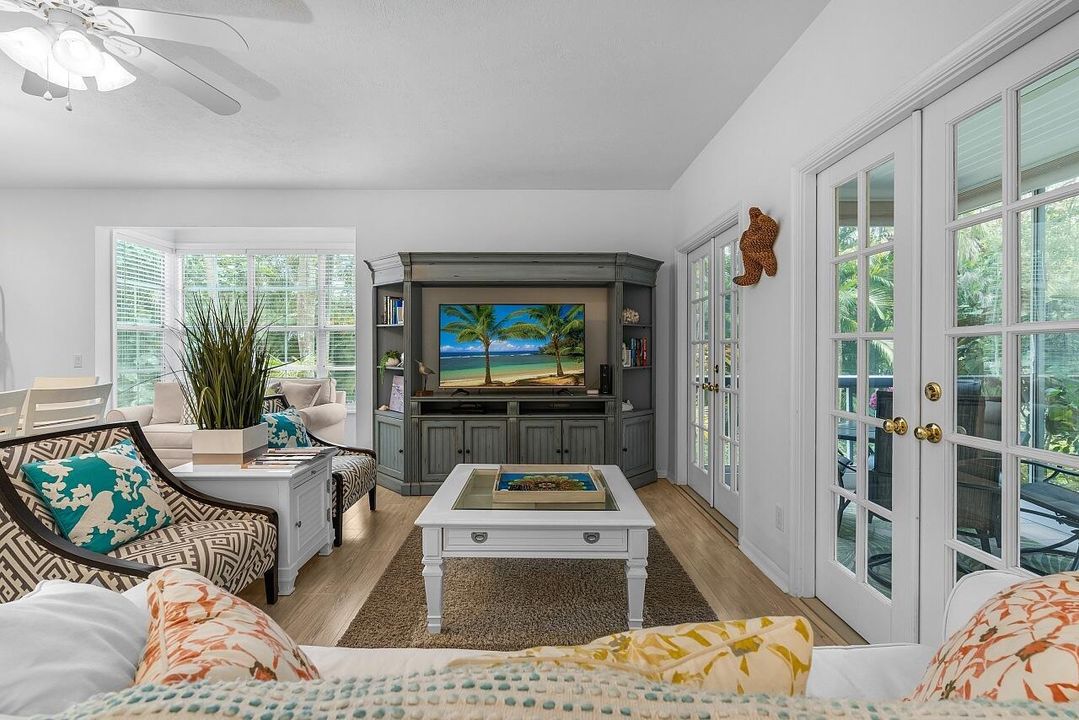 1260-Palmetto-Ct-Apt-106-HigMedia-017-12