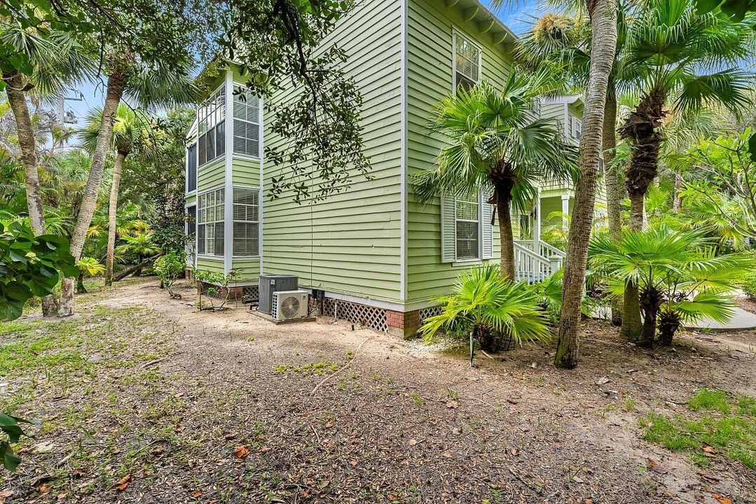 1260-Palmetto-Ct-Apt-106-HigMedia-051-12