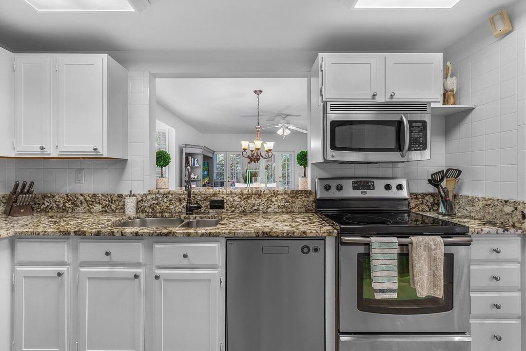 1260-Palmetto-Ct-Apt-106-HigMedia-024-12
