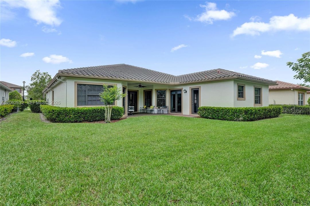 For Sale: $1,000,000 (4 beds, 3 baths, 2558 Square Feet)