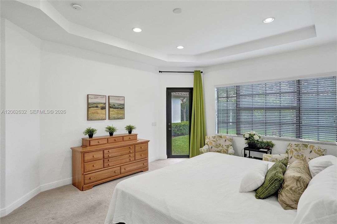 For Sale: $1,000,000 (4 beds, 3 baths, 2558 Square Feet)