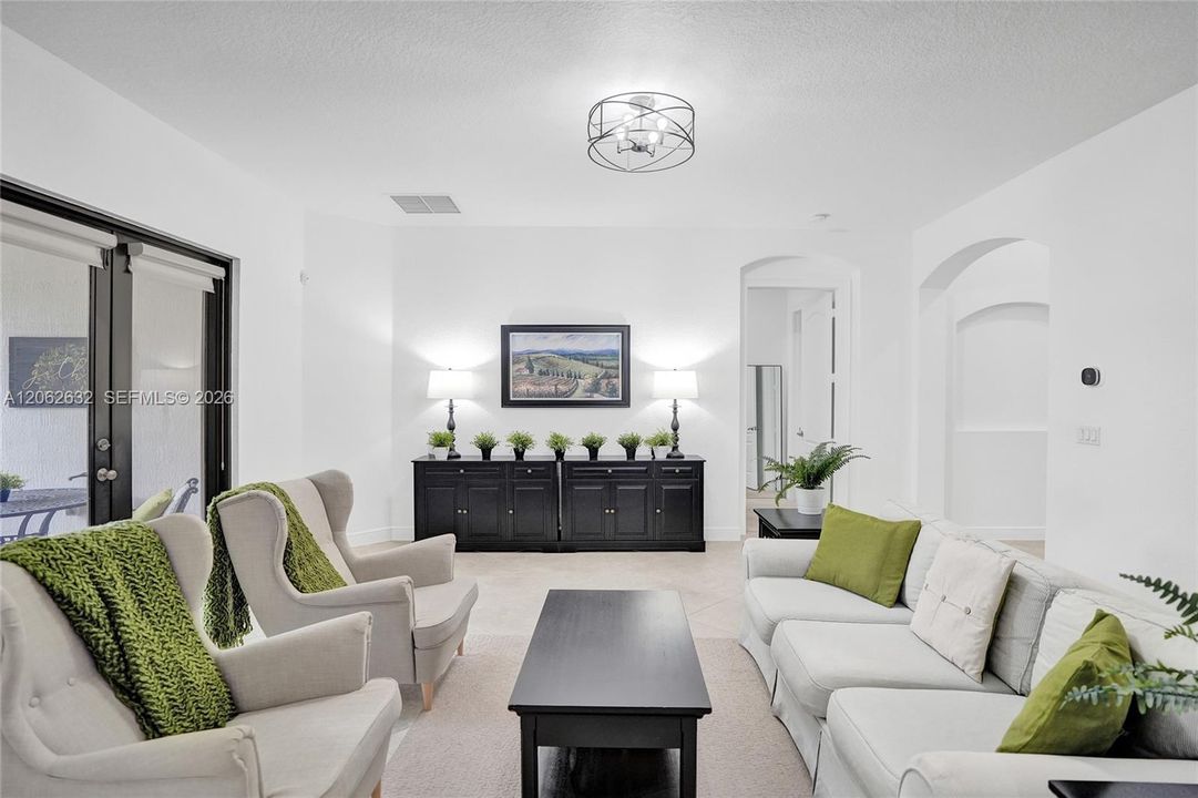 For Sale: $1,000,000 (4 beds, 3 baths, 2558 Square Feet)