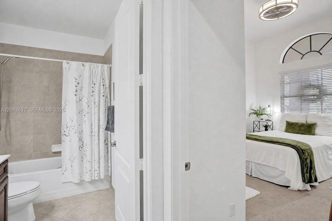 For Sale: $1,000,000 (4 beds, 3 baths, 2558 Square Feet)