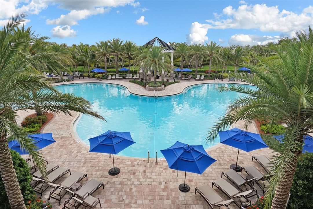 For Sale: $1,000,000 (4 beds, 3 baths, 2558 Square Feet)