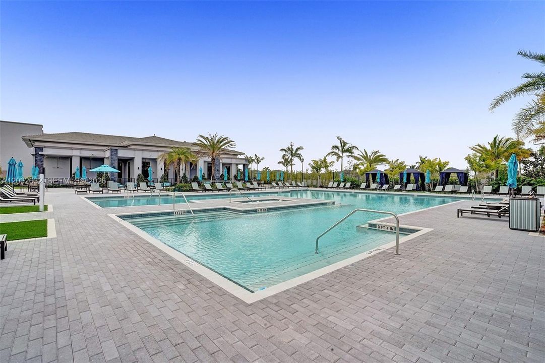 For Sale: $1,000,000 (4 beds, 3 baths, 2558 Square Feet)