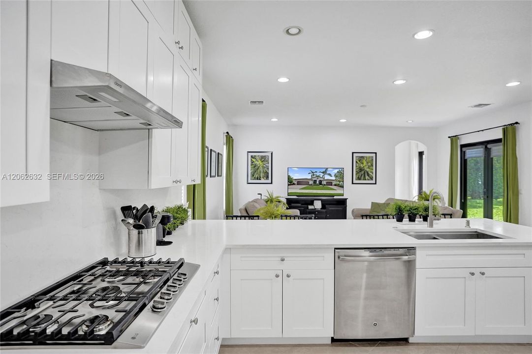 For Sale: $1,000,000 (4 beds, 3 baths, 2558 Square Feet)