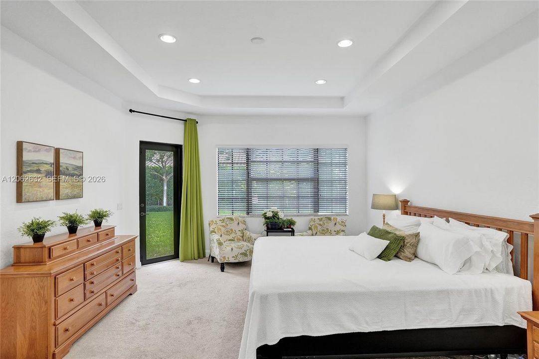 For Sale: $1,000,000 (4 beds, 3 baths, 2558 Square Feet)