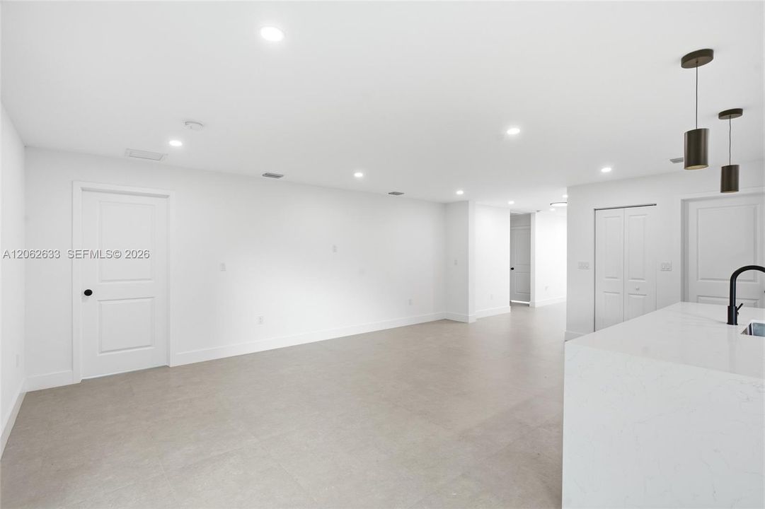 For Sale: $1,299,000 (4 beds, 3 baths, 1731 Square Feet)