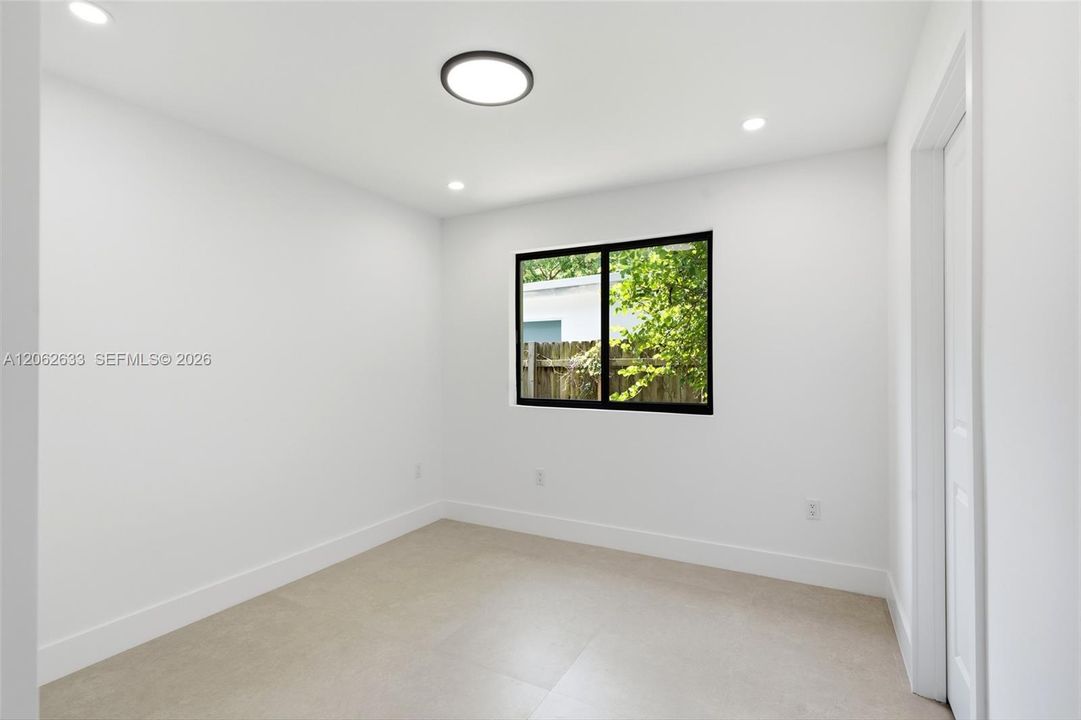 For Sale: $1,299,000 (4 beds, 3 baths, 1731 Square Feet)
