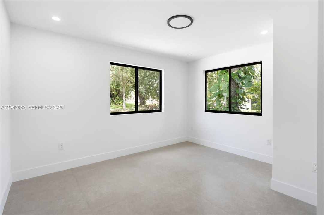 For Sale: $1,299,000 (4 beds, 3 baths, 1731 Square Feet)