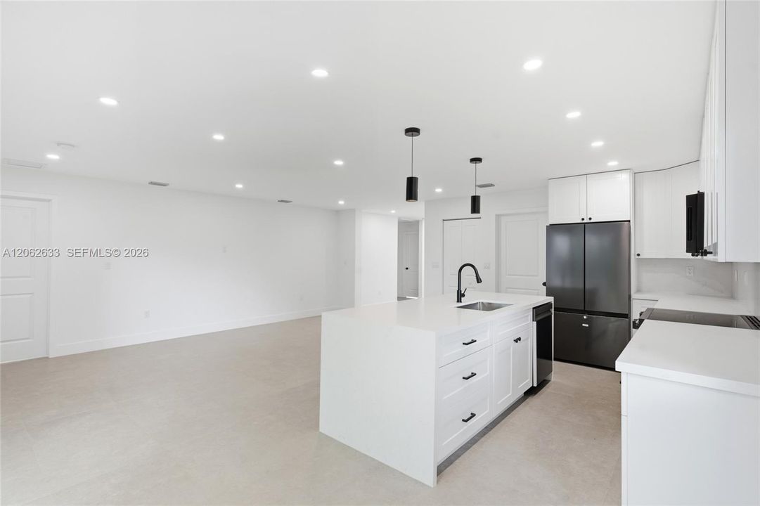 For Sale: $1,299,000 (4 beds, 3 baths, 1731 Square Feet)