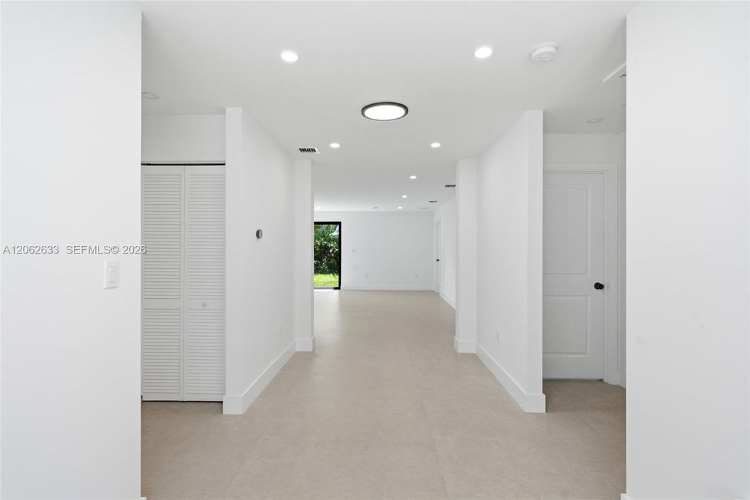 For Sale: $1,299,000 (4 beds, 3 baths, 1731 Square Feet)