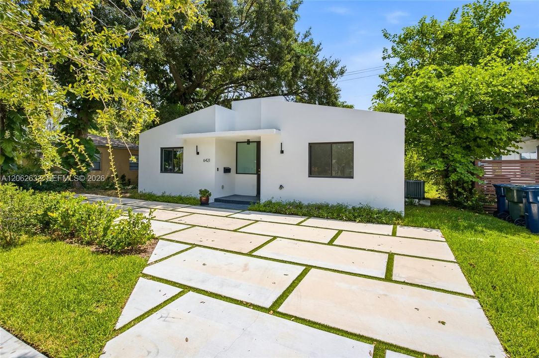 For Sale: $1,299,000 (4 beds, 3 baths, 1731 Square Feet)