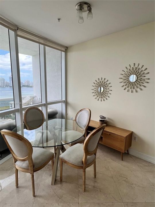 For Rent: $6,500 (2 beds, 2 baths, 1289 Square Feet)