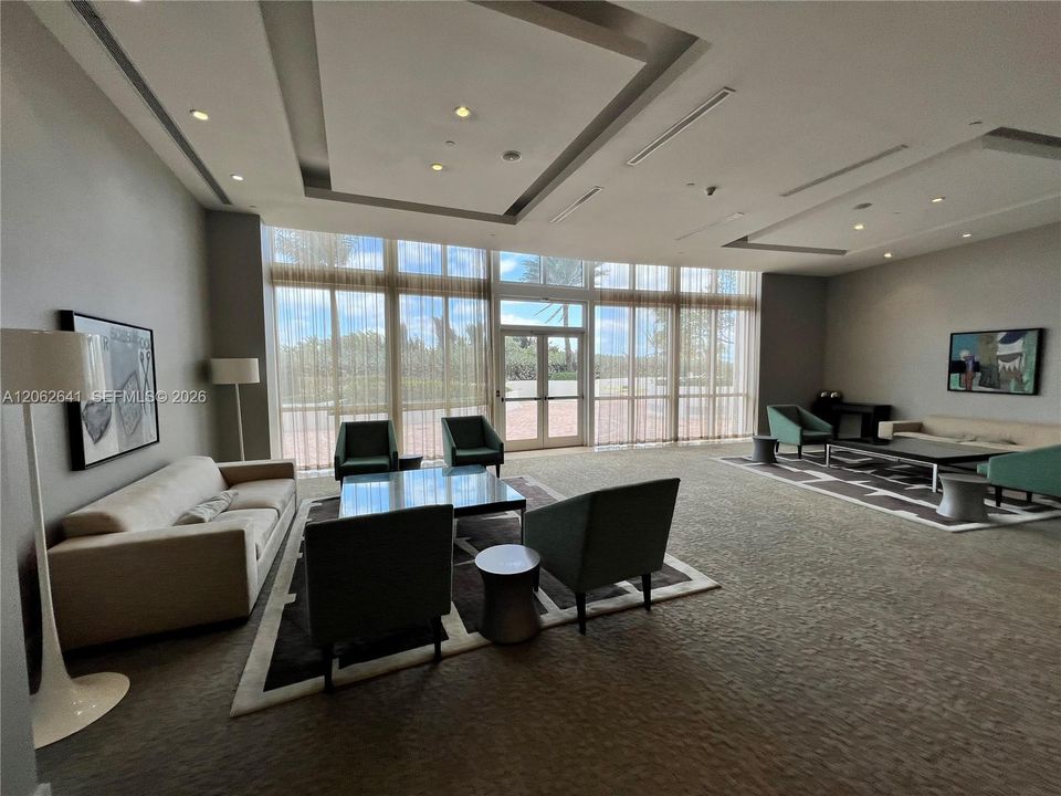 For Rent: $6,500 (2 beds, 2 baths, 1289 Square Feet)