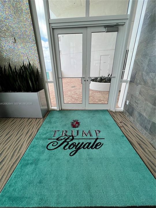 For Rent: $6,500 (2 beds, 2 baths, 1289 Square Feet)