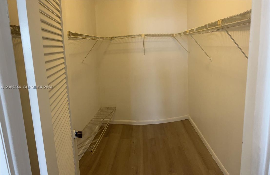 В аренду: $1,950 (1 спален, 1 ванн, 782 Квадратных фут)