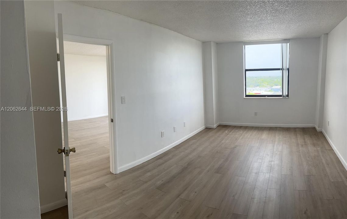 В аренду: $1,950 (1 спален, 1 ванн, 782 Квадратных фут)