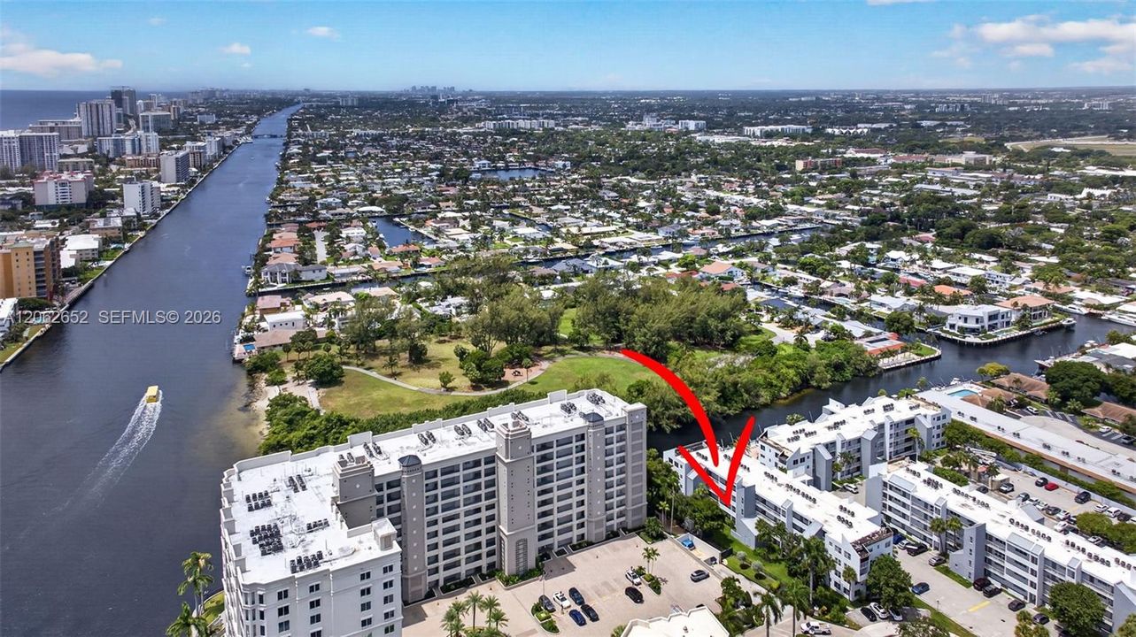 En Venta: $345,000 (2 camas, 2 baños, 910 Pies cuadrados)