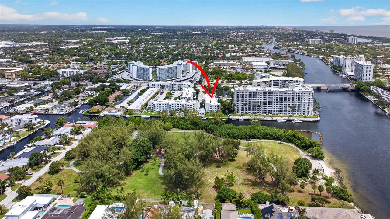 En Venta: $345,000 (2 camas, 2 baños, 910 Pies cuadrados)