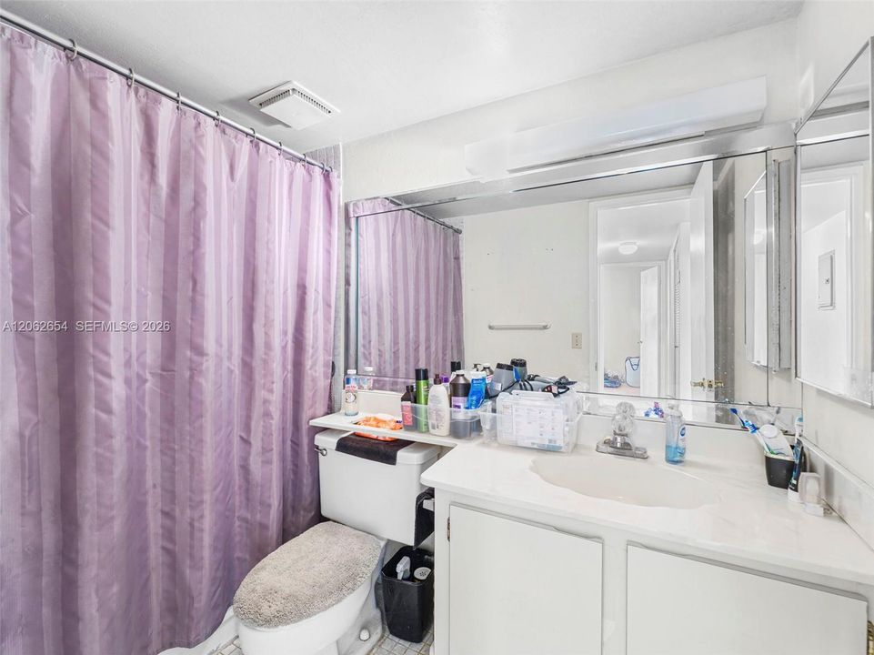 For Sale: $365,000 (3 beds, 2 baths, 1130 Square Feet)