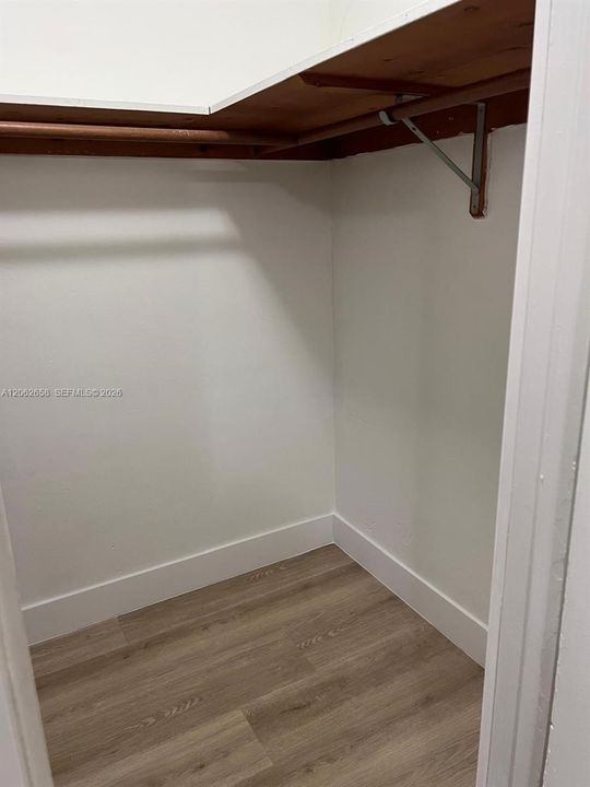В аренду: $1,850 (1 спален, 1 ванн, 680 Квадратных фут)