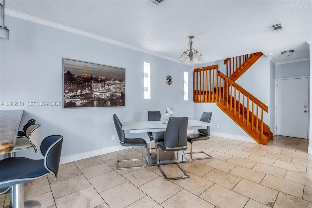 For Rent: $3,700 (3 beds, 2 baths, 1568 Square Feet)