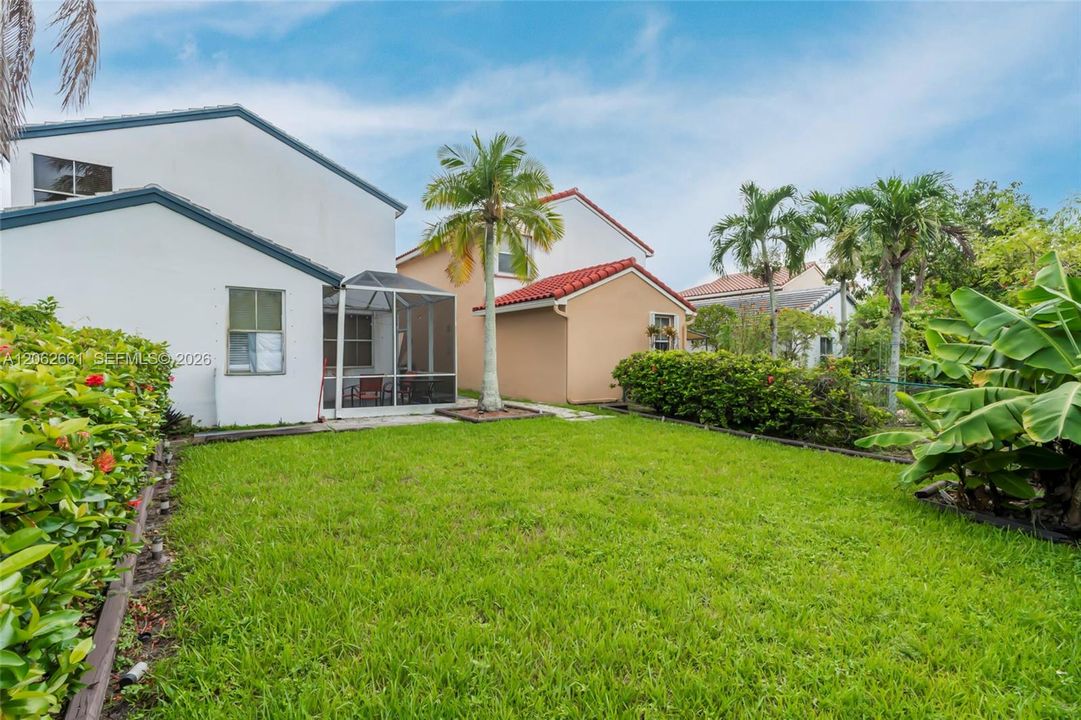 For Rent: $3,700 (3 beds, 2 baths, 1568 Square Feet)