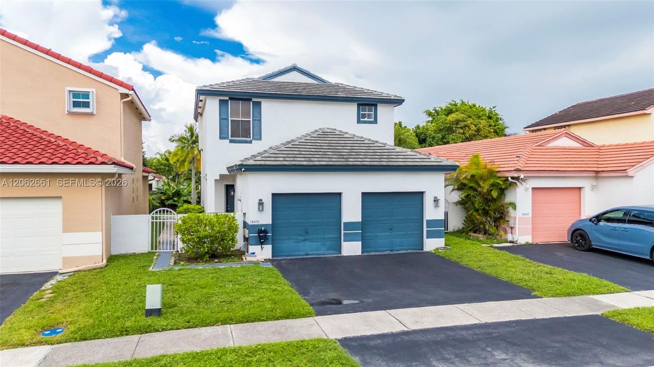 For Rent: $3,700 (3 beds, 2 baths, 1568 Square Feet)