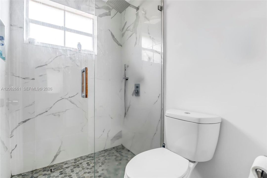 For Rent: $3,700 (3 beds, 2 baths, 1568 Square Feet)