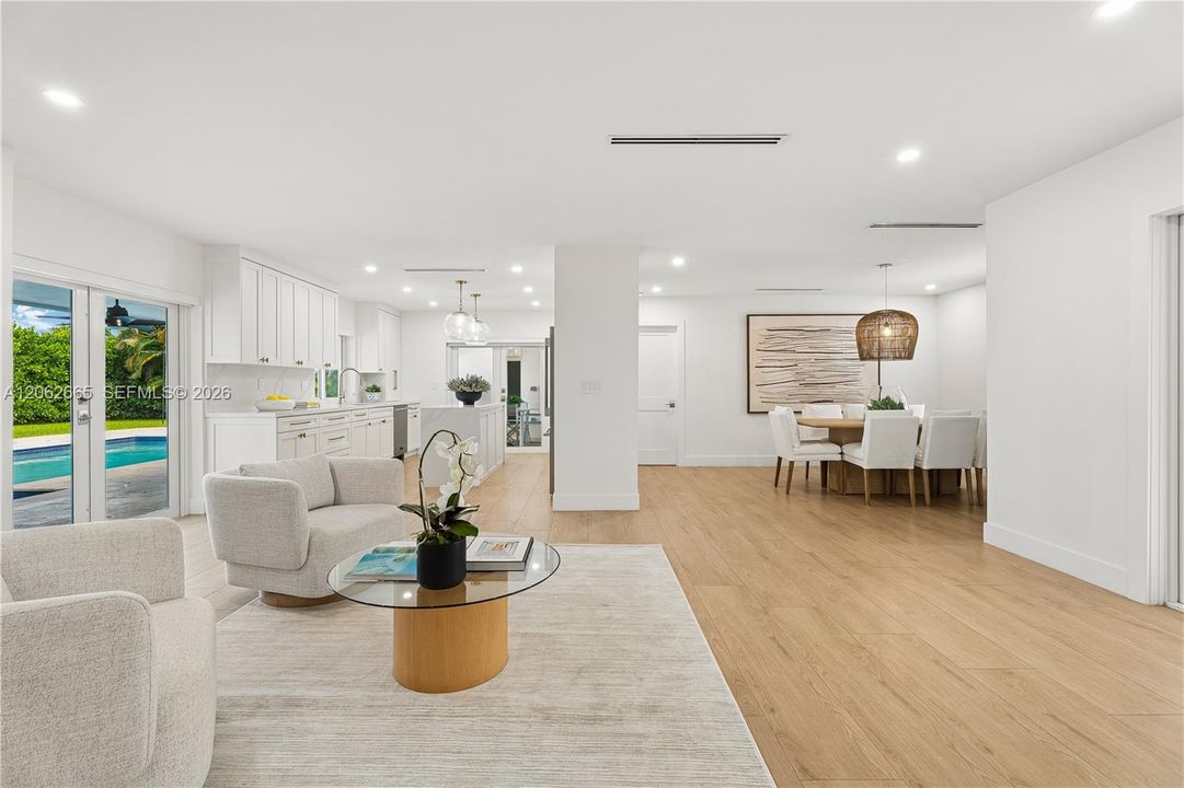 For Sale: $1,595,000 (4 beds, 2 baths, 2324 Square Feet)